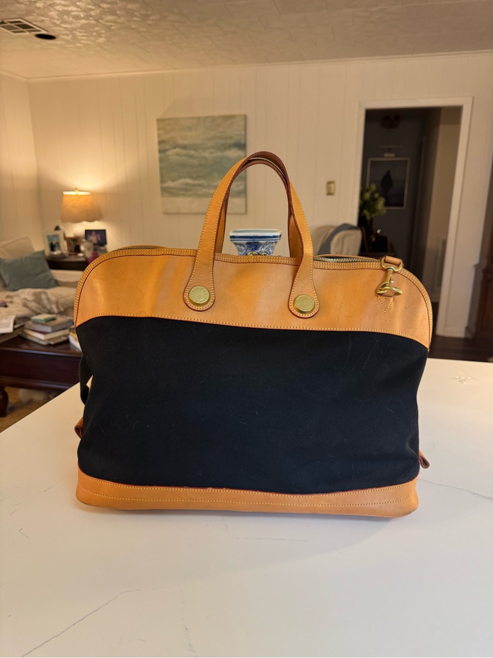 🖤💛 VINTAGE DOONEY AND BOURKE CABRIOLET WEEKENDER! - Picture 9 of 16